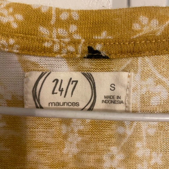 Maurices Mustard Floral Short Sleeve Top - Picture 3 of 4